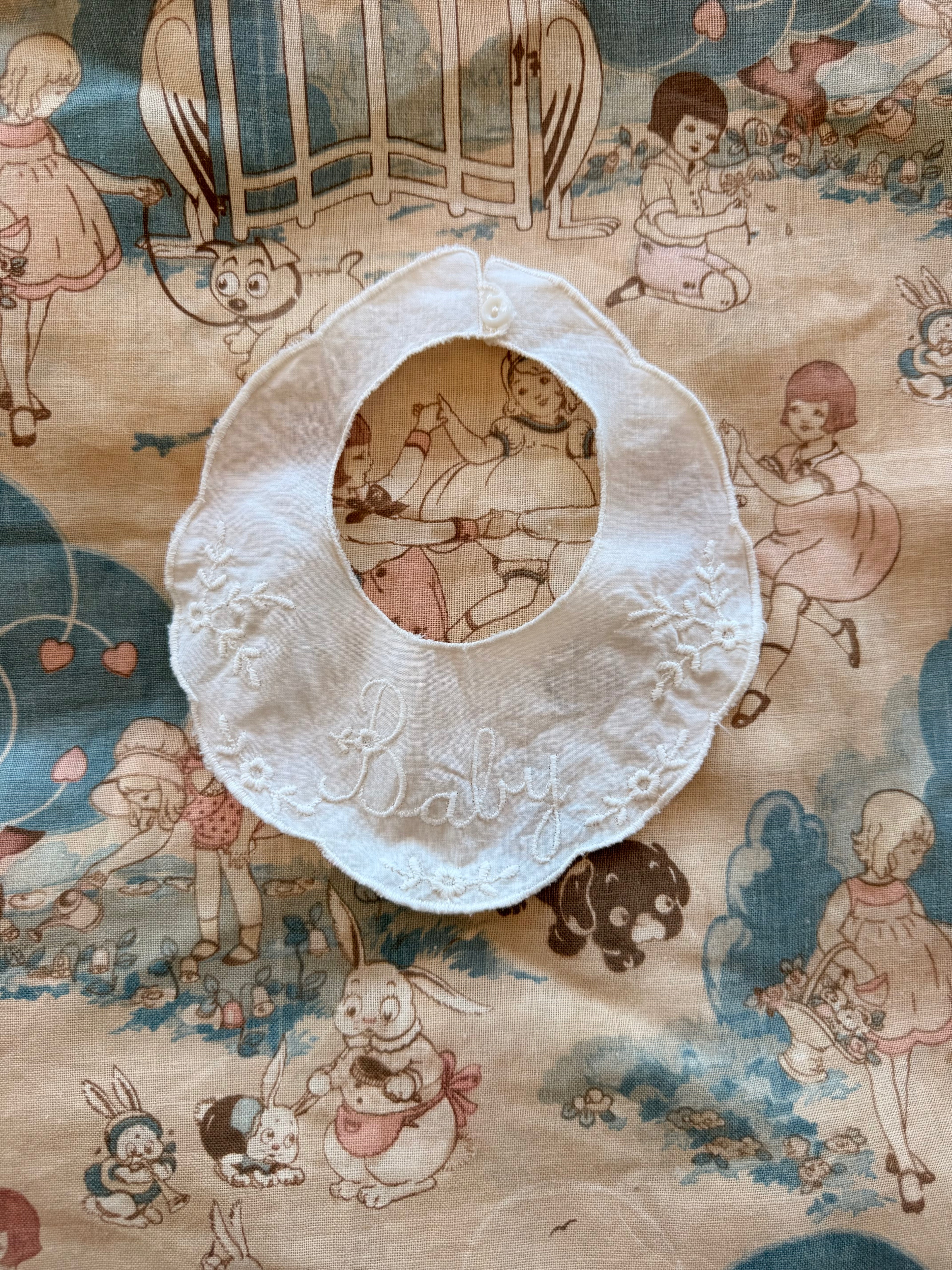 1940s embroidered baby collar