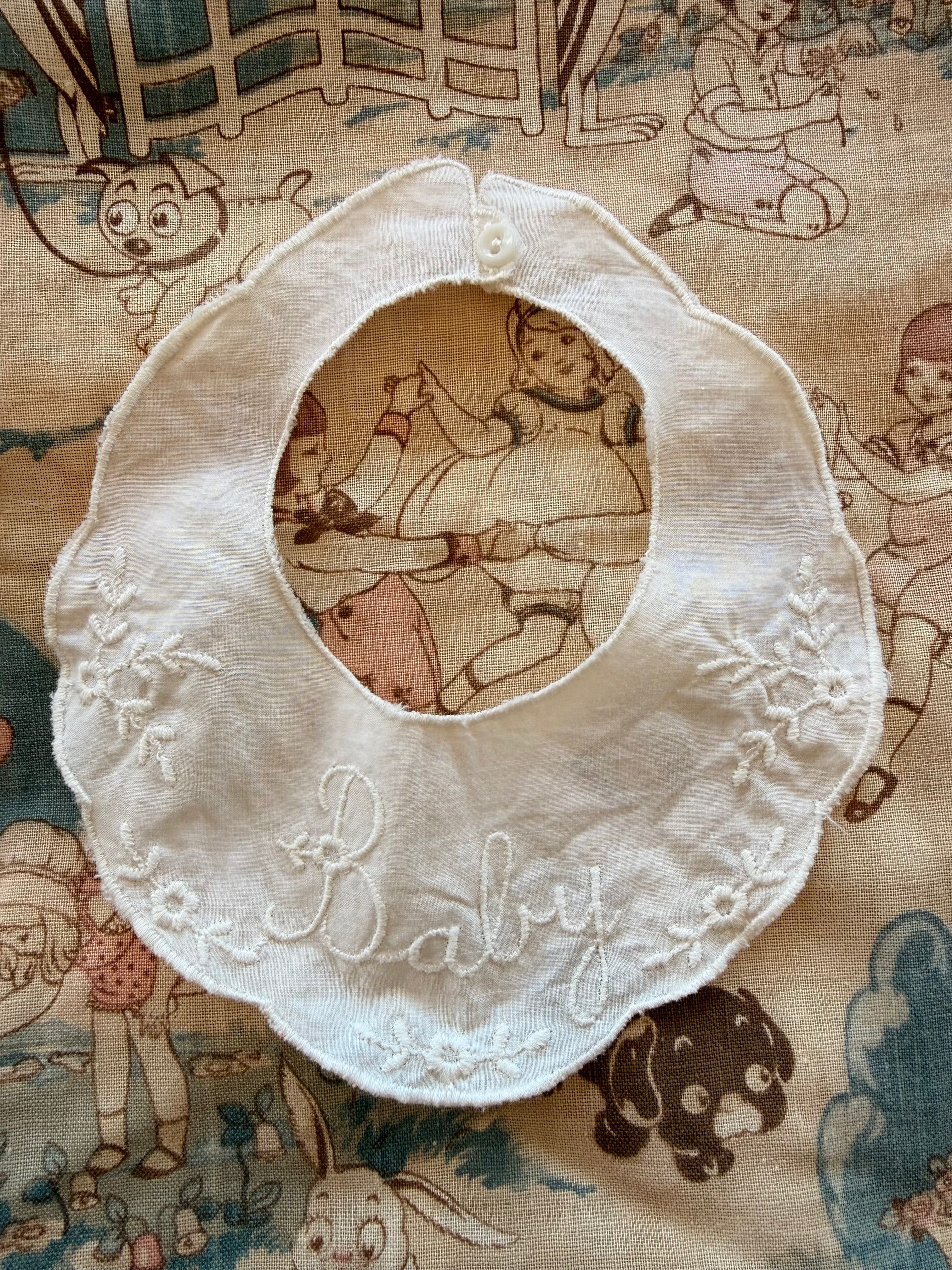 1940s embroidered baby collar