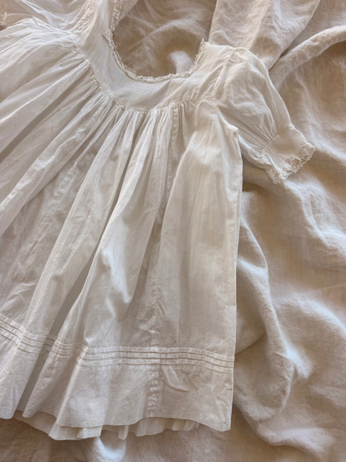 1920s light white dress
