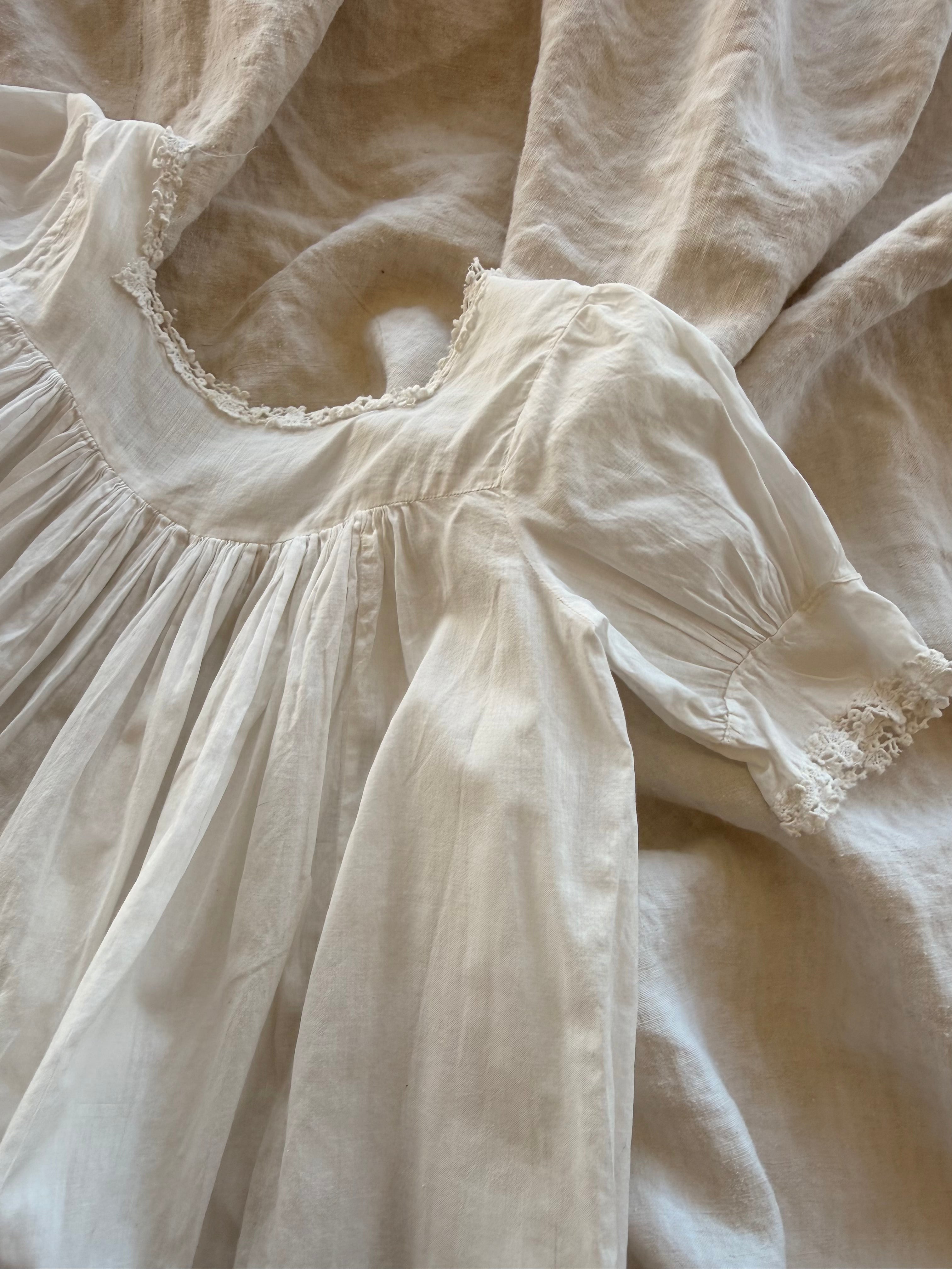1920s light white dress