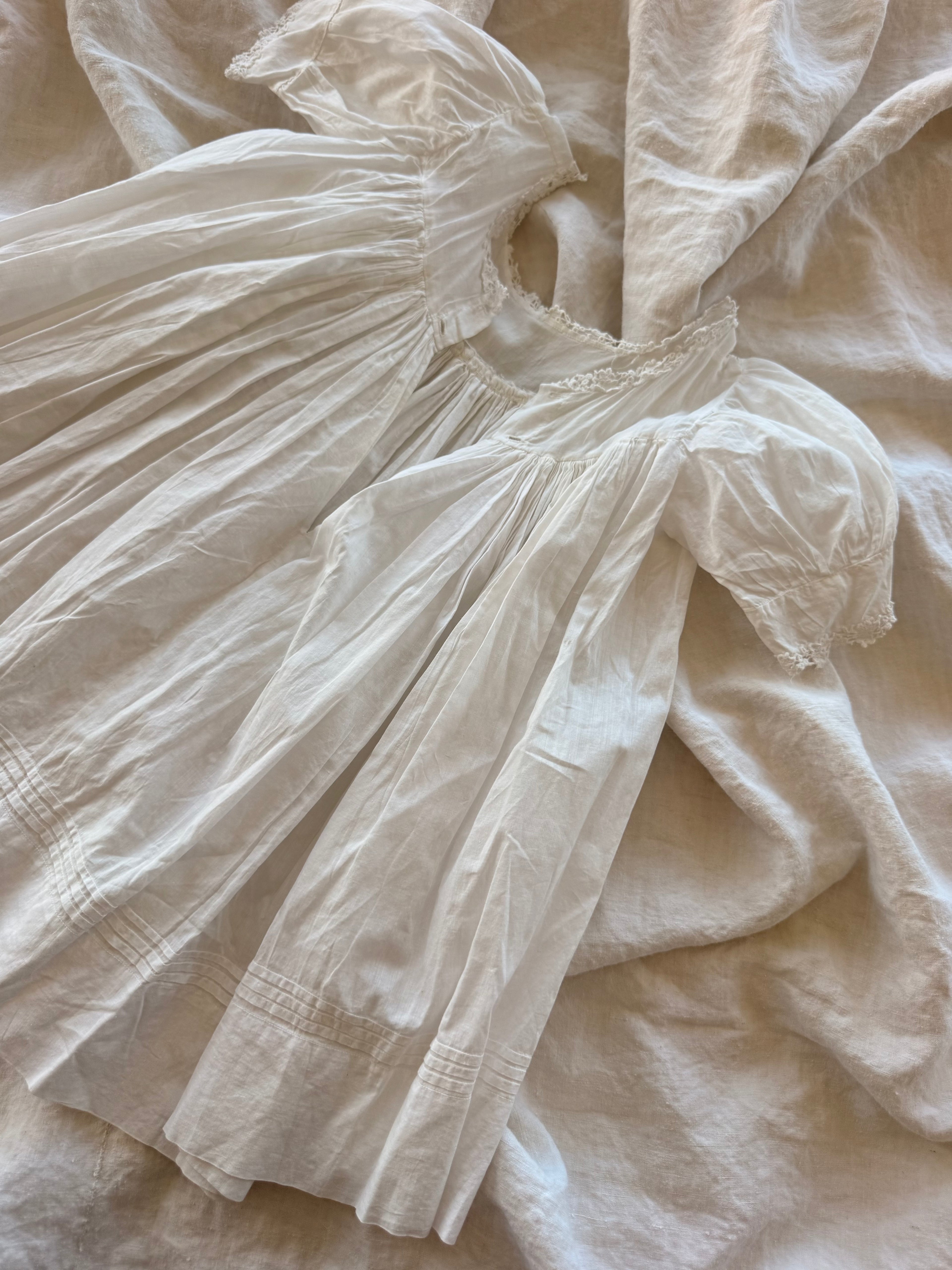 1920s light white dress