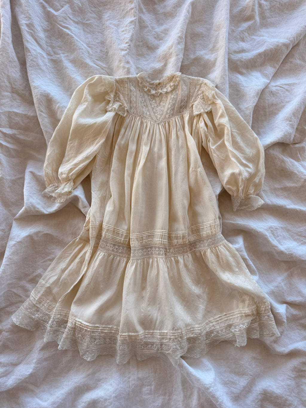 1900s cream silk & lace dress