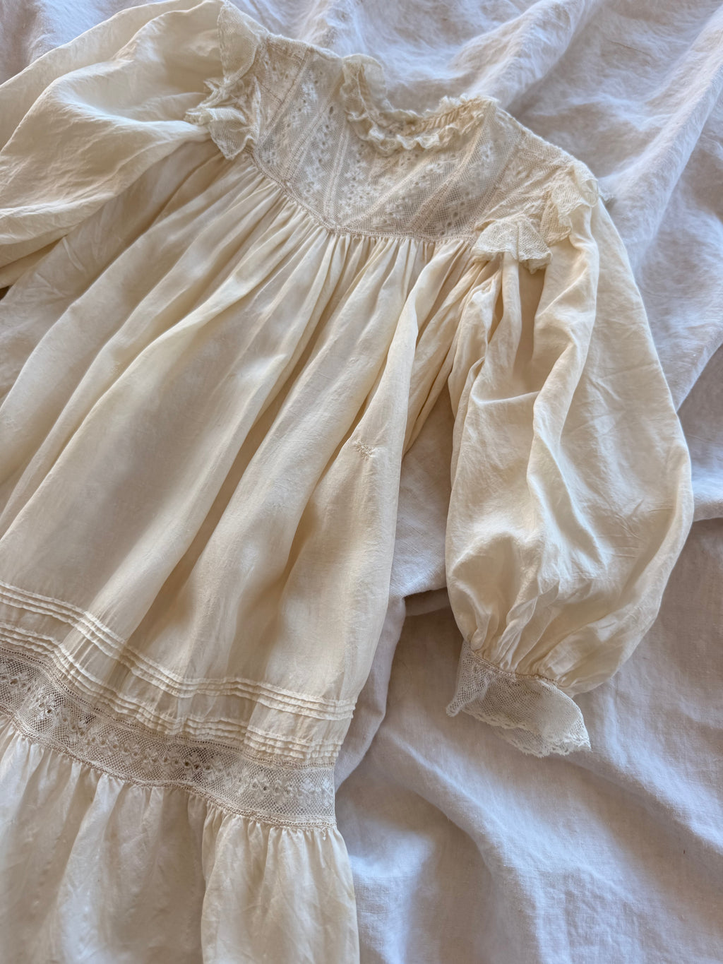 1900s cream silk & lace dress