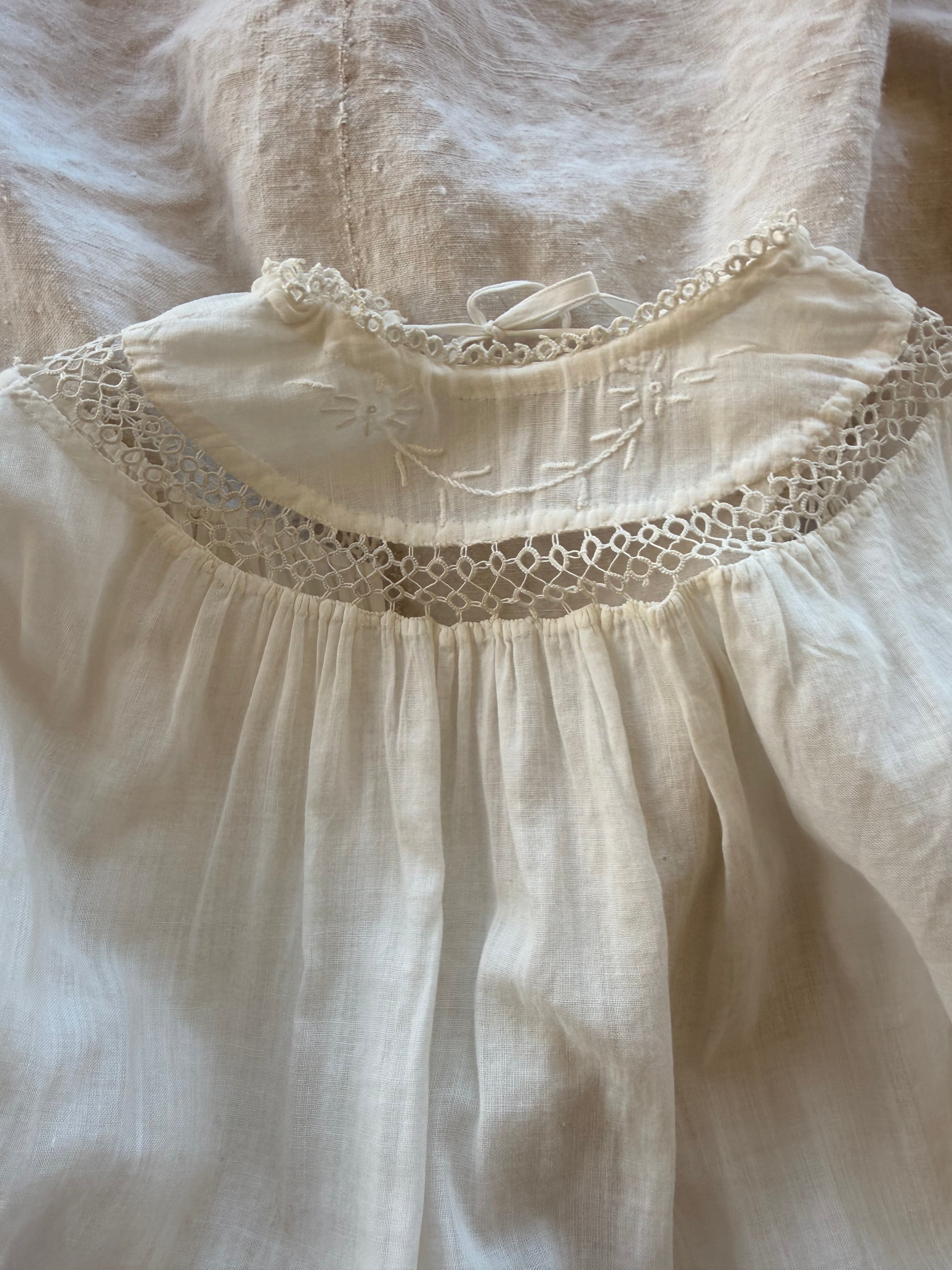 1900s tatted lace dress