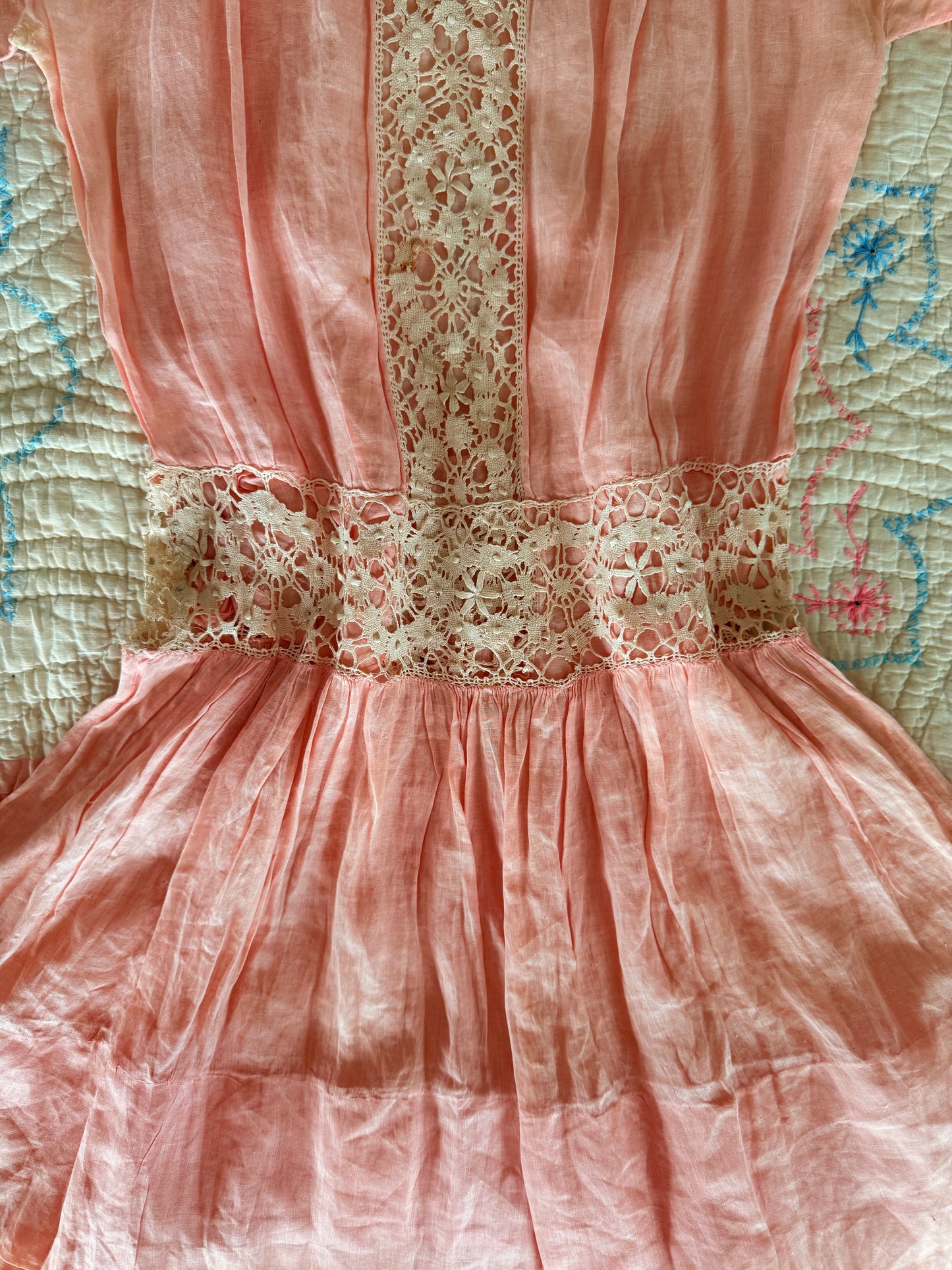 1920s pink lace panel dress