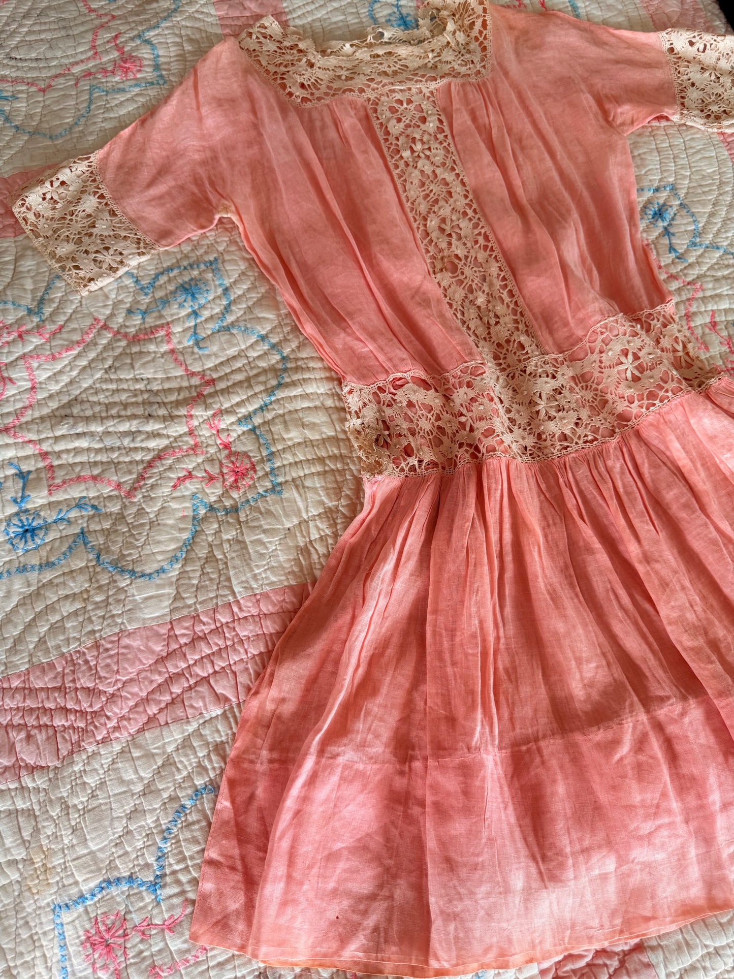 1920s pink lace panel dress