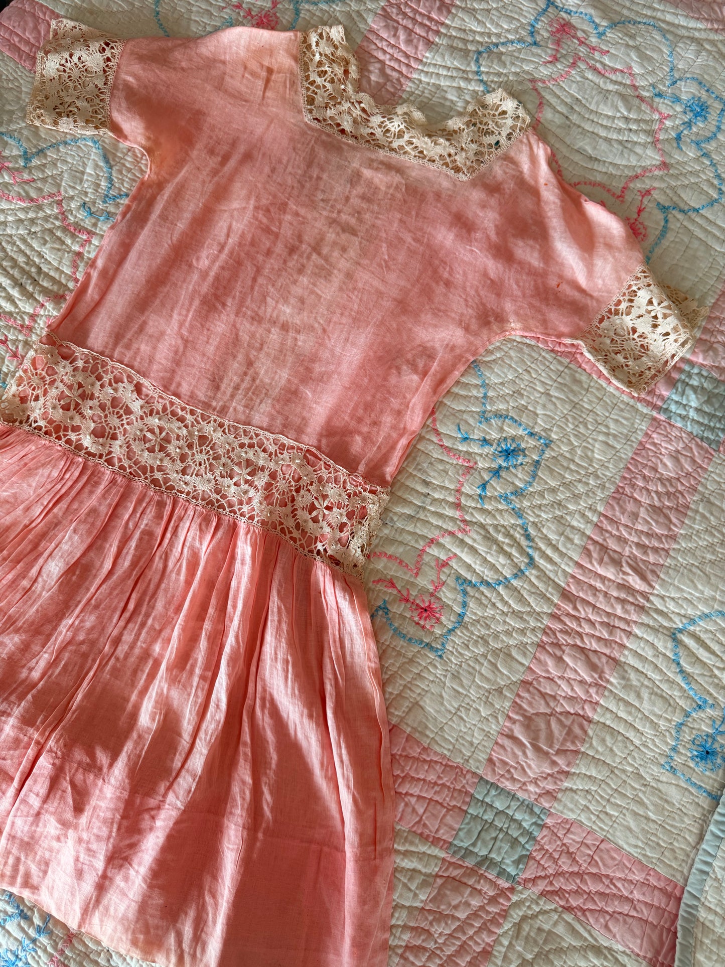 1920s pink lace panel dress