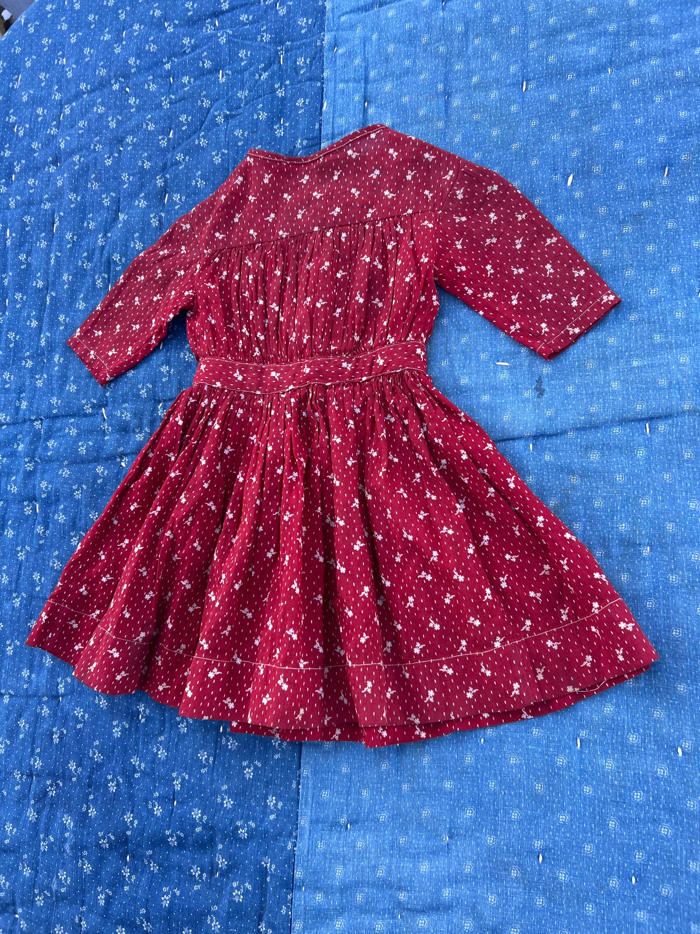 1900s red calico dress