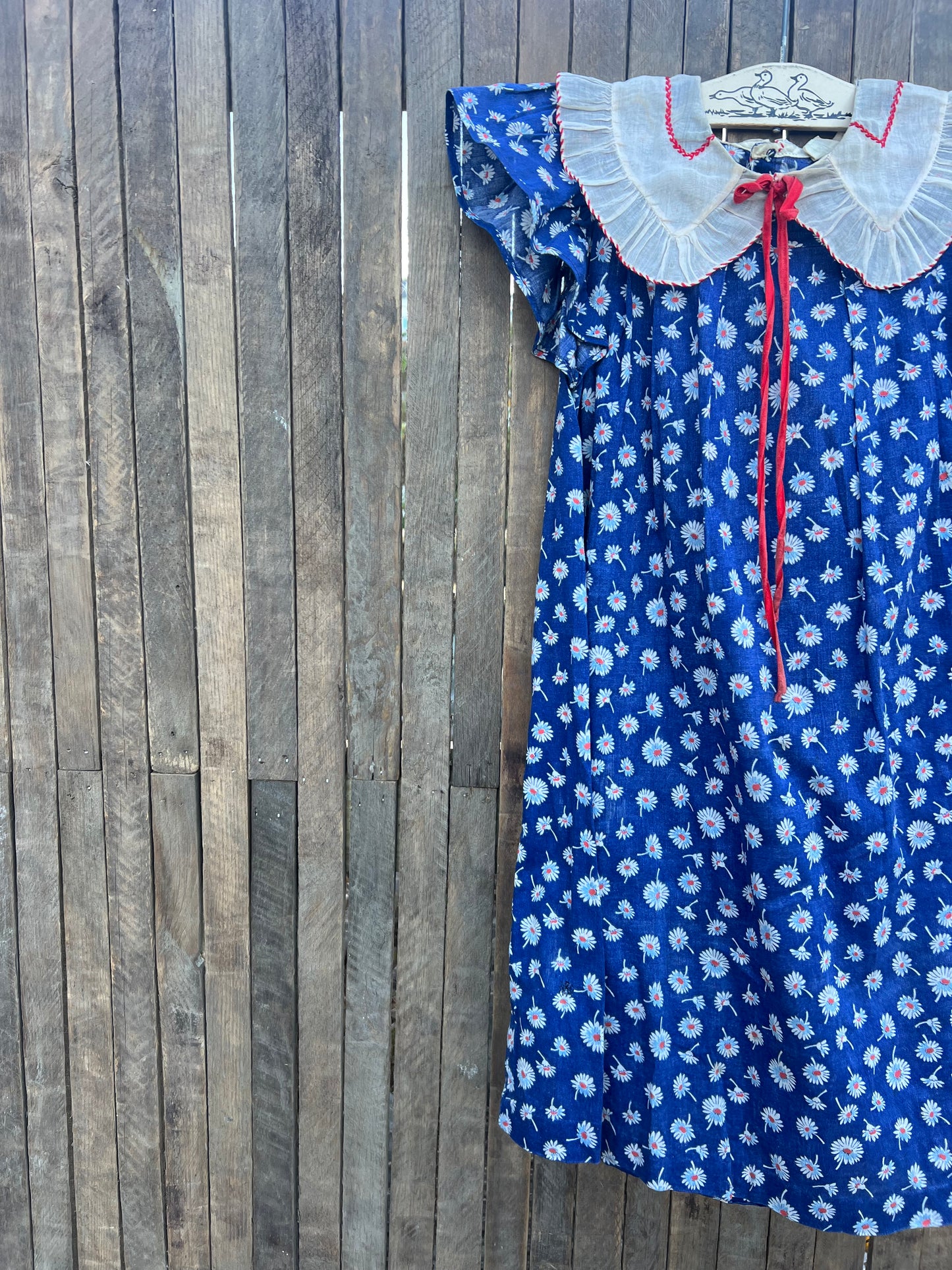 1940s daisy dress